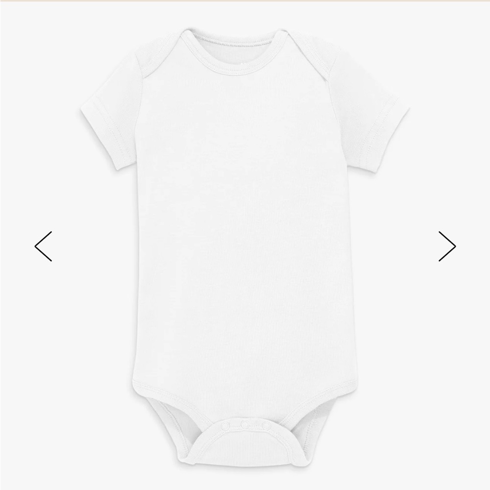 Organic cotton short sleeved bodysuit